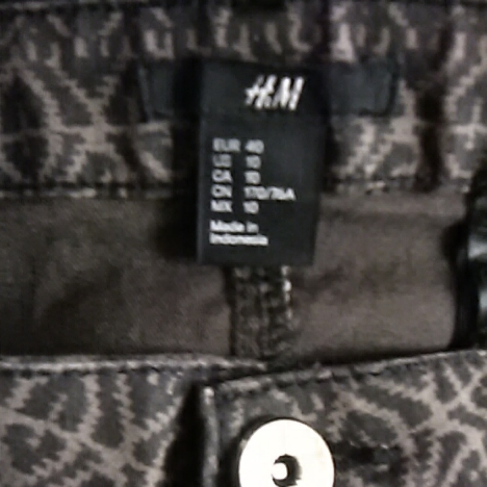 Pants - Picture 4 of 4